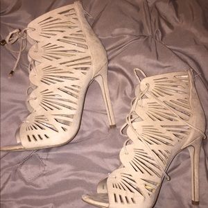 Aldo Cream Heels